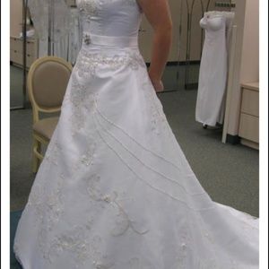 Oleg Cassini collection